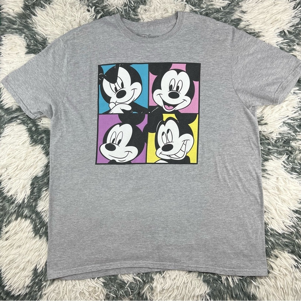 Disney Womenβs Mickey Mouse Gray T-shirt Size 2X